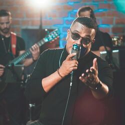 Cover of Ouve Essa Canção