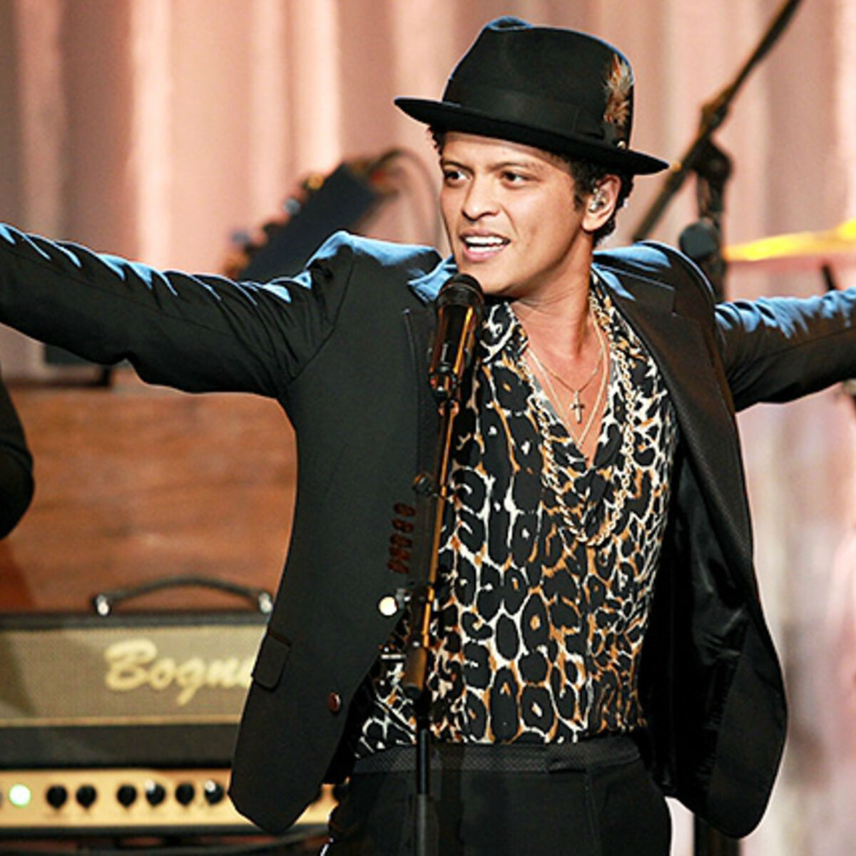 Cover of playlist Sing with Bruno Mars