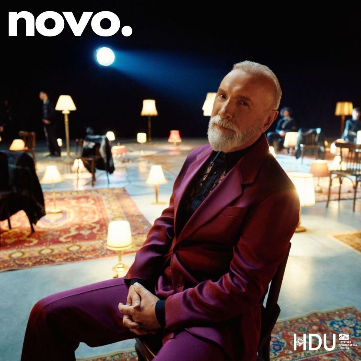 Cover of playlist novo.