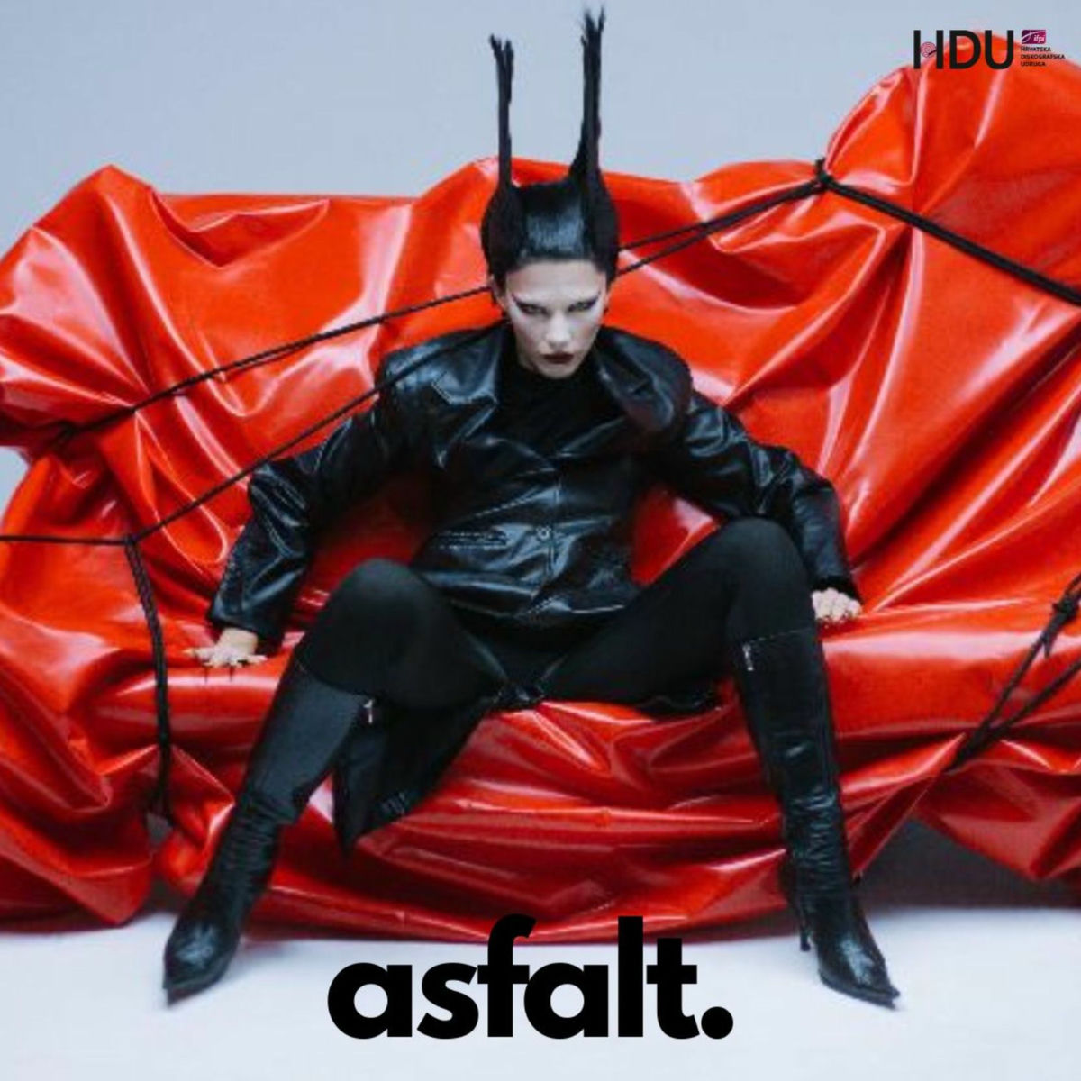 Cover of playlist asfalt.