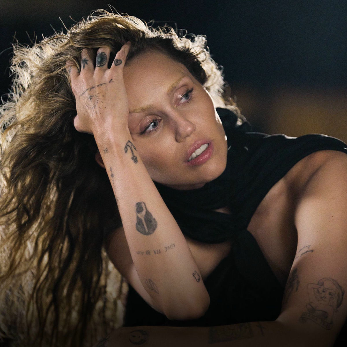 Cover of playlist Miley Cyrus - As Melhores | Easy Lover