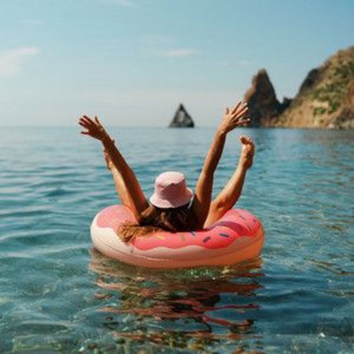 Cover of playlist SUMMER 2025 🌊☀️🌸