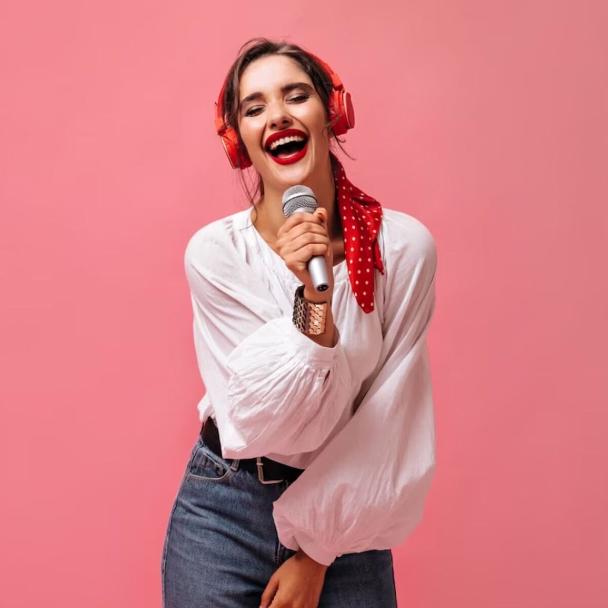 Show cover of N'oublions pas d'écouter les paroles