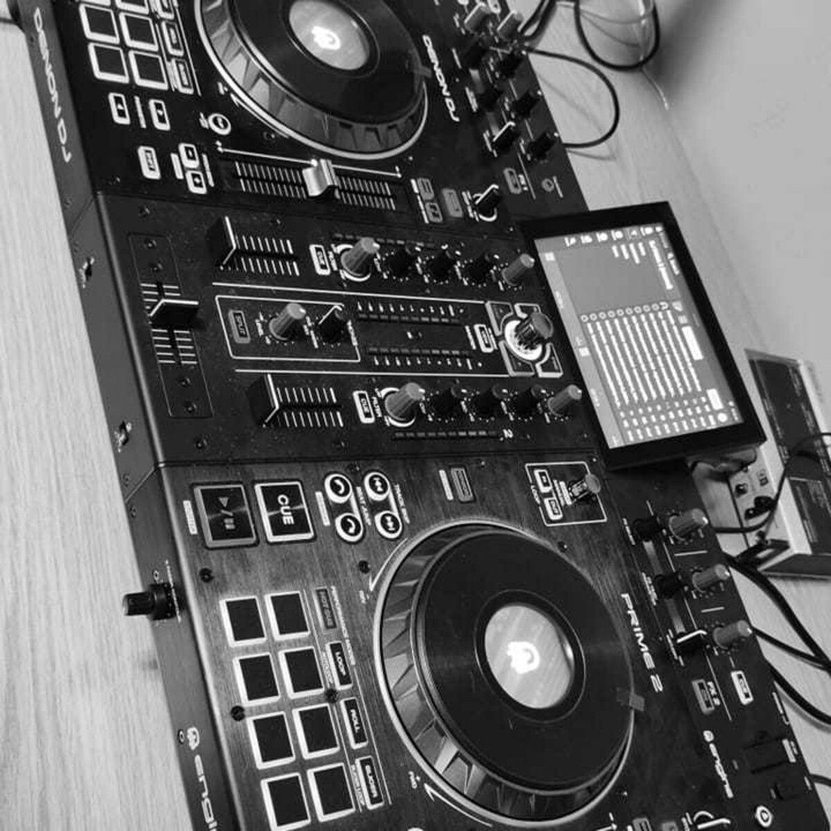 Show cover of SergiK DJ sets