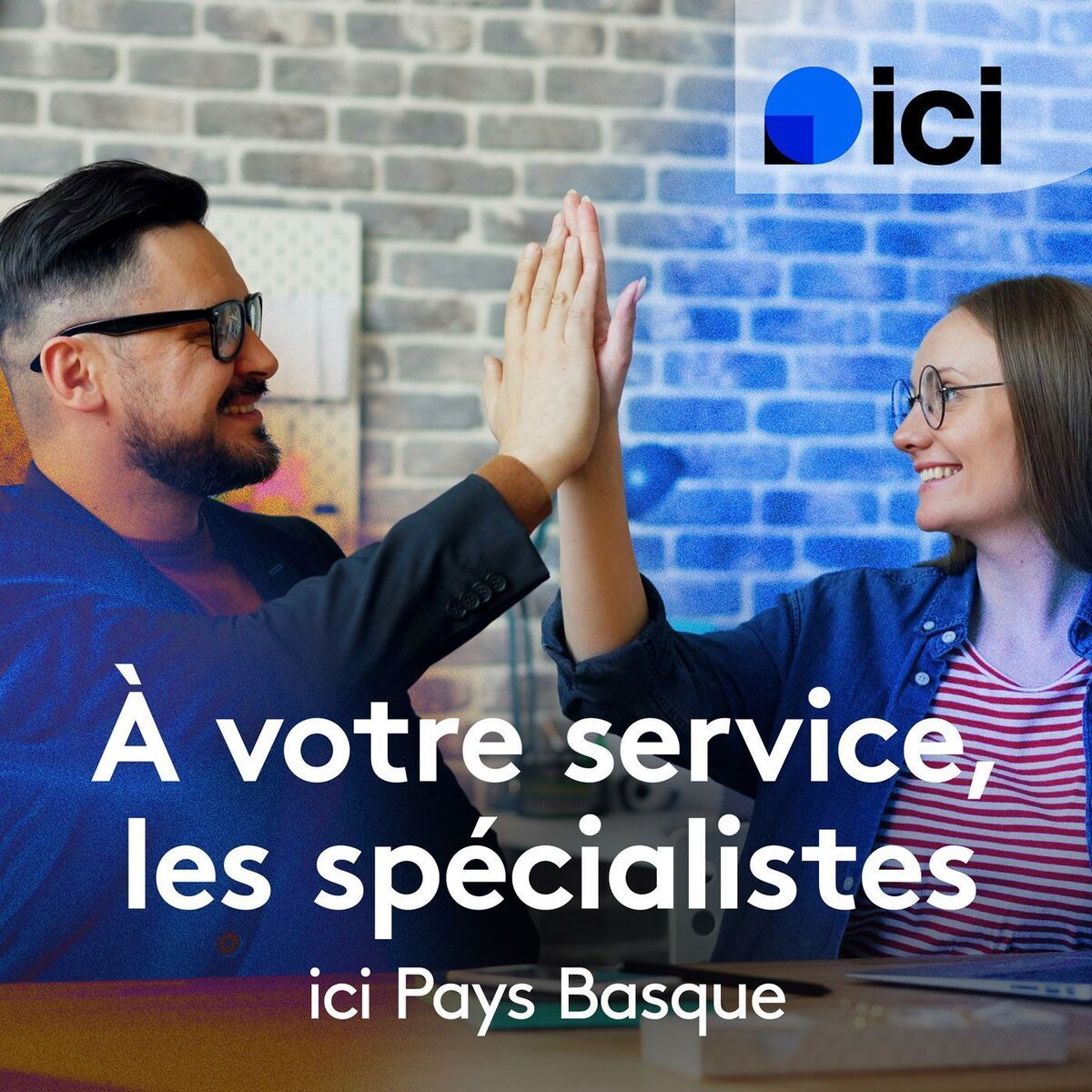 Show cover of À votre service, les spécialistes de 