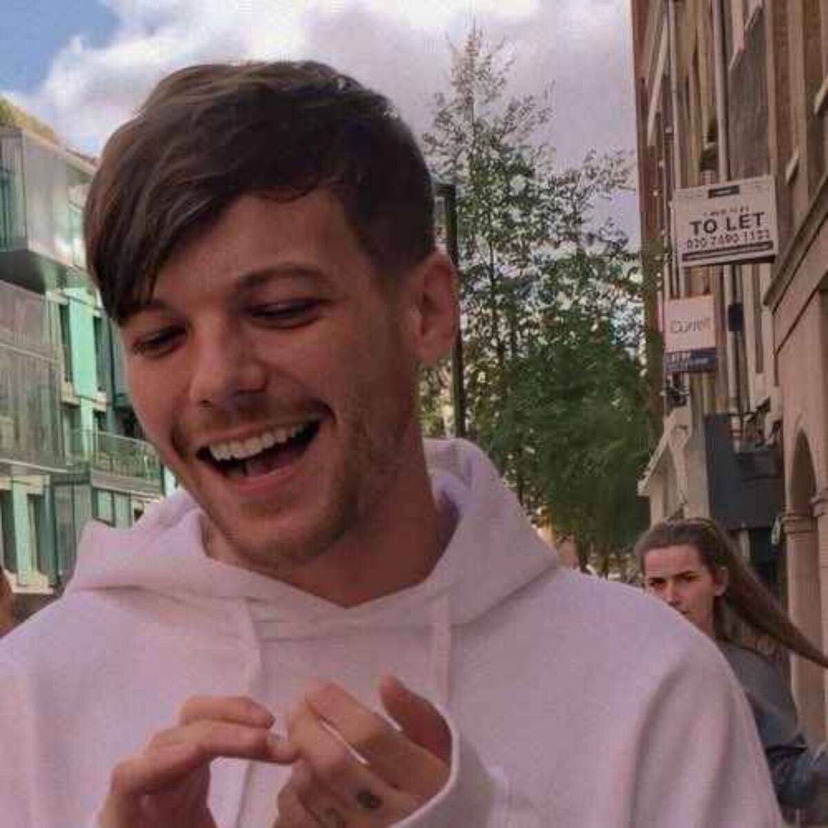 Show cover of Louis Tomlinson - Look after you