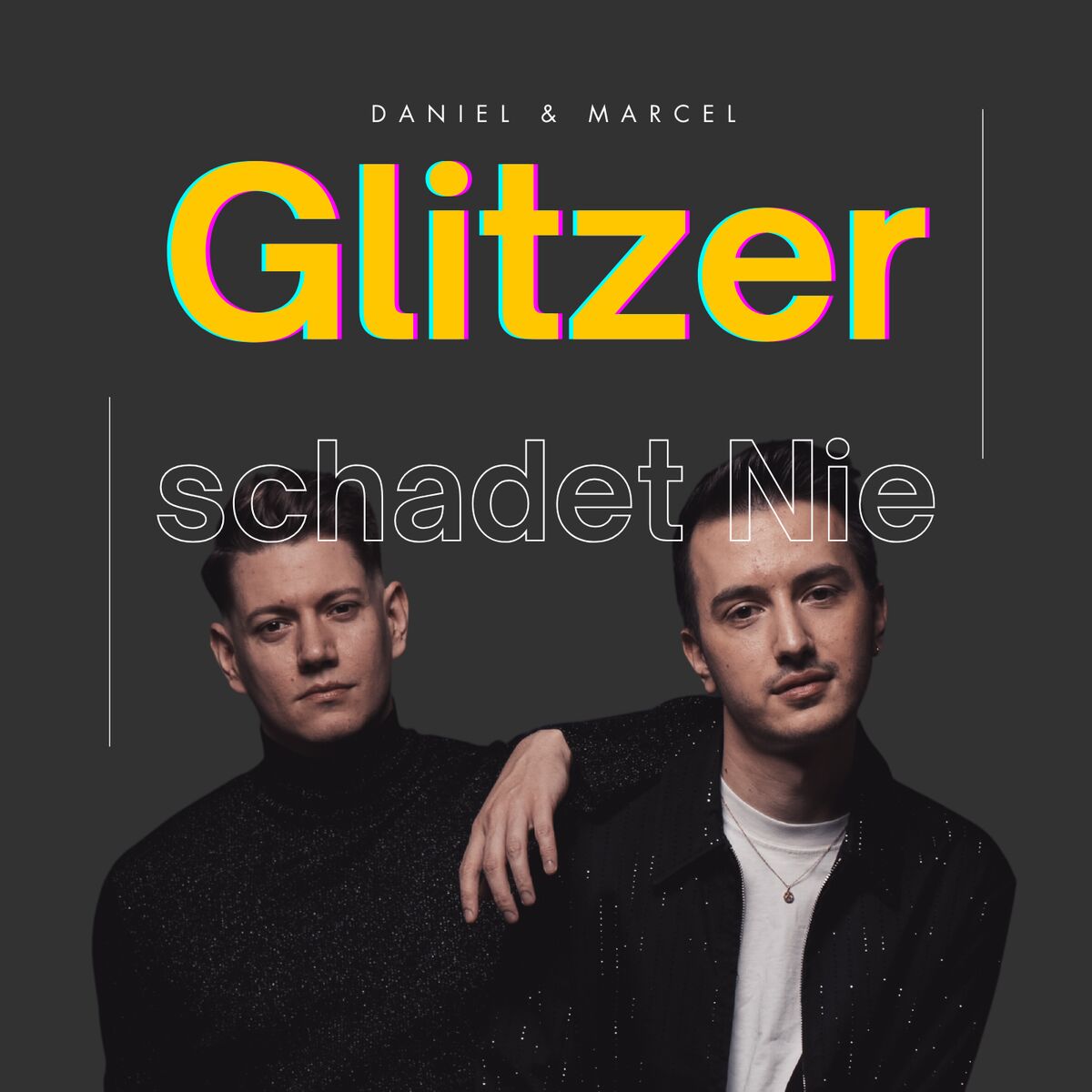 Show cover of Glitzer schadet Nie