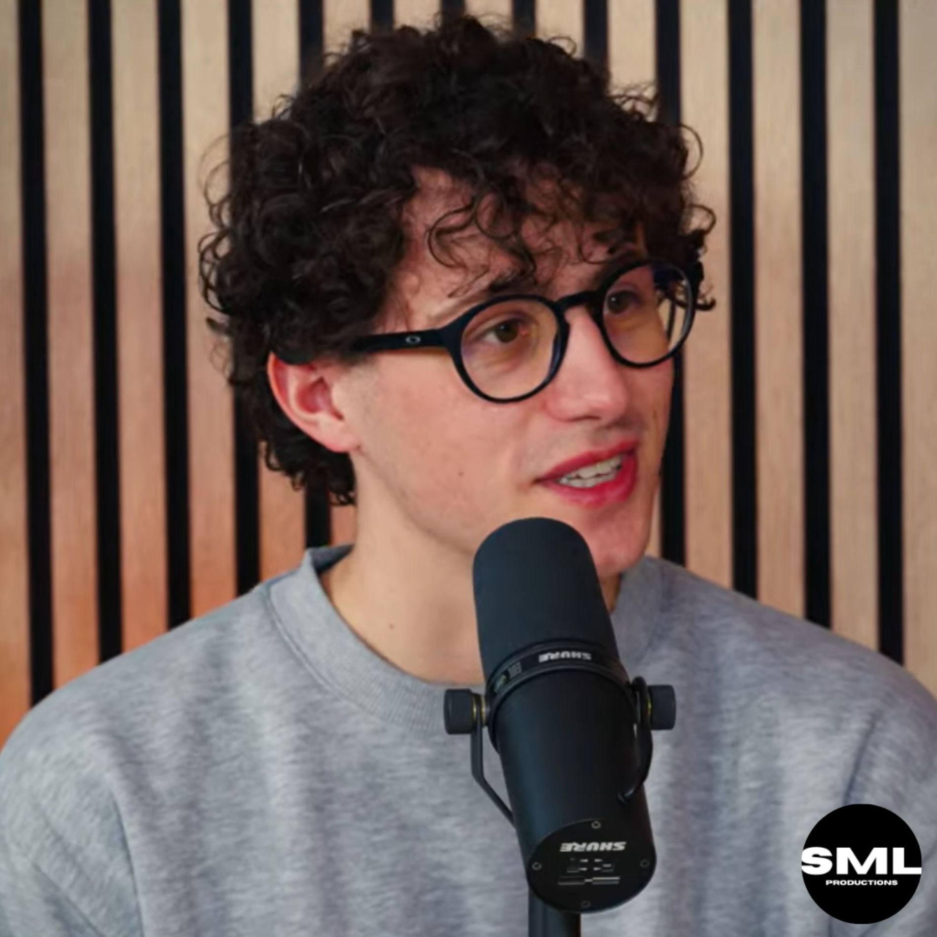Show cover of SmlMovies