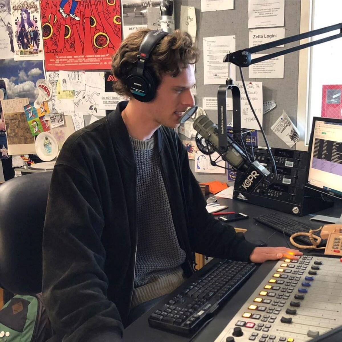 Show cover of Positive Vibrations
