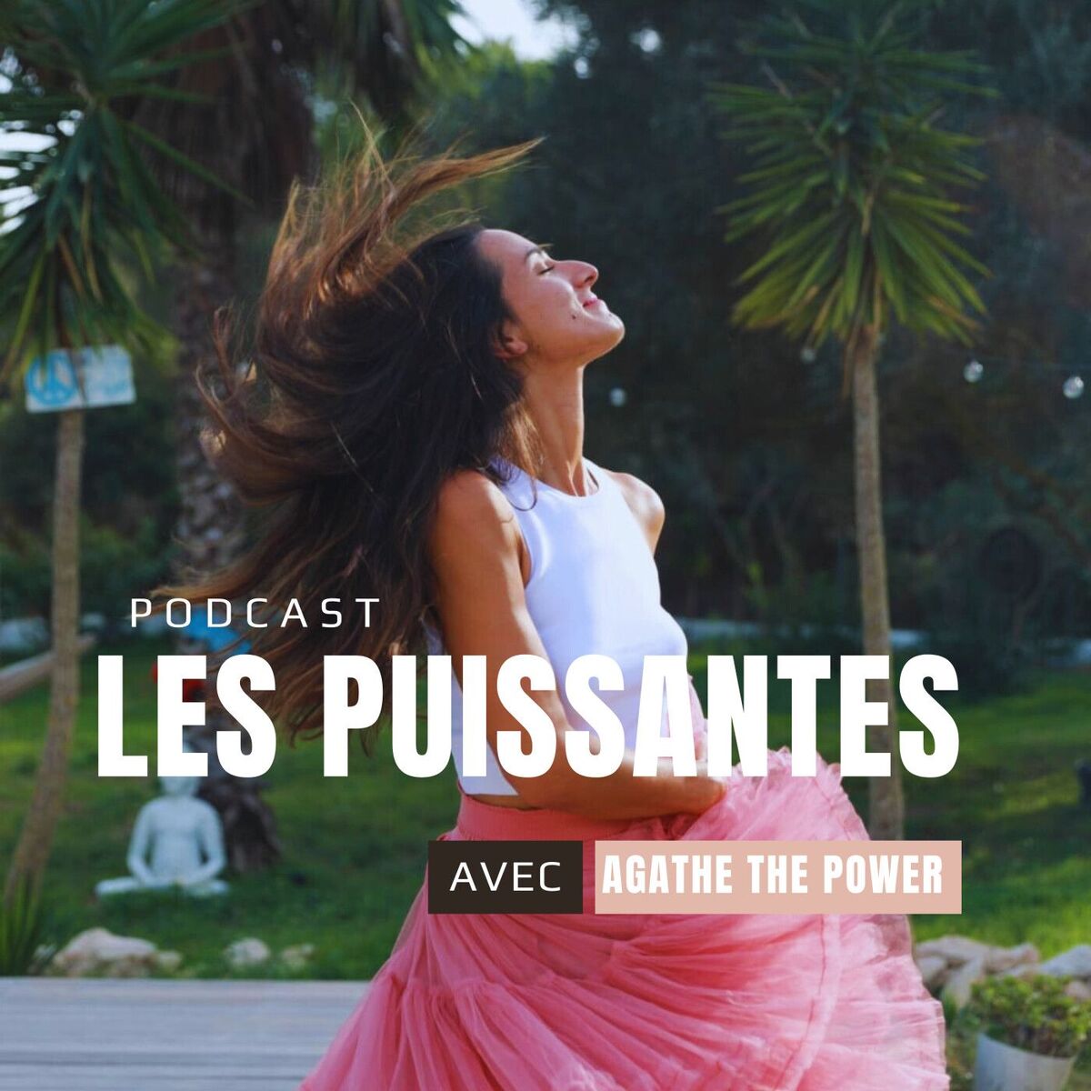 Show cover of LES PUISSANTES