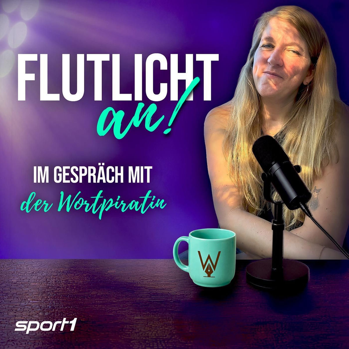 Show cover of Flutlicht an! Im Gespräch mit der Wortpiratin