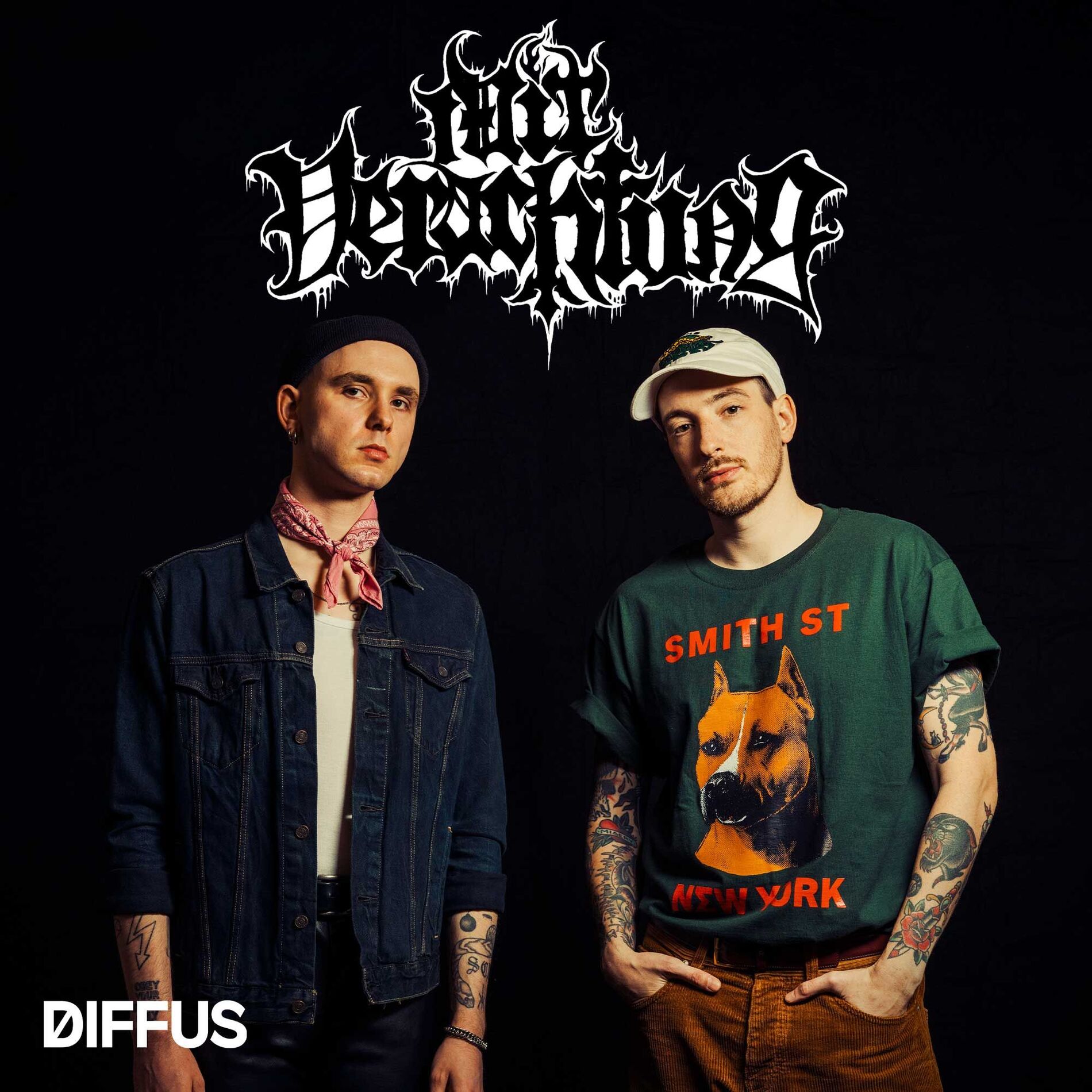 Show cover of Mit Verachtung