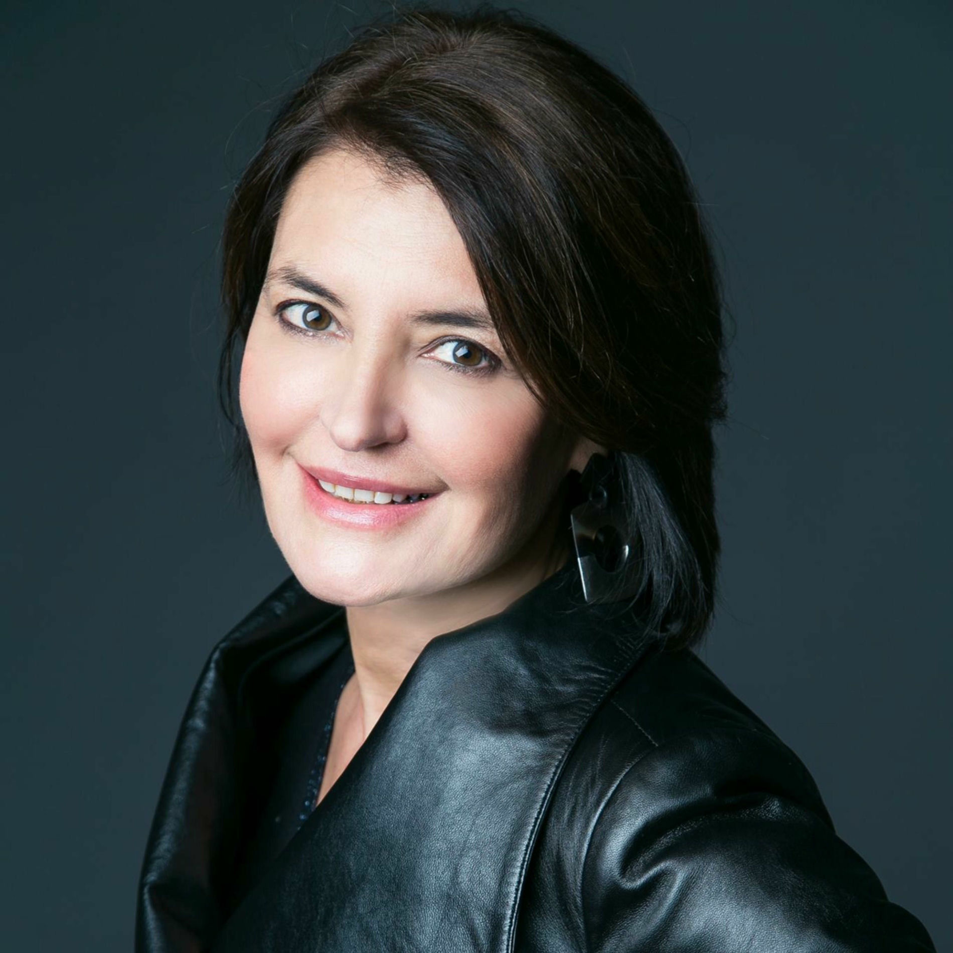 Show cover of Dr Véronique Gassia, dermatologue et médecin esthétique à Toulouse
