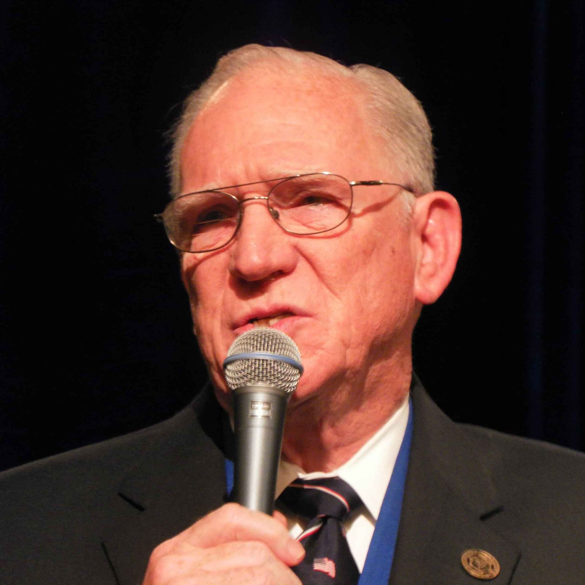 Show cover of Chuck Missler: Chapter by Chapter