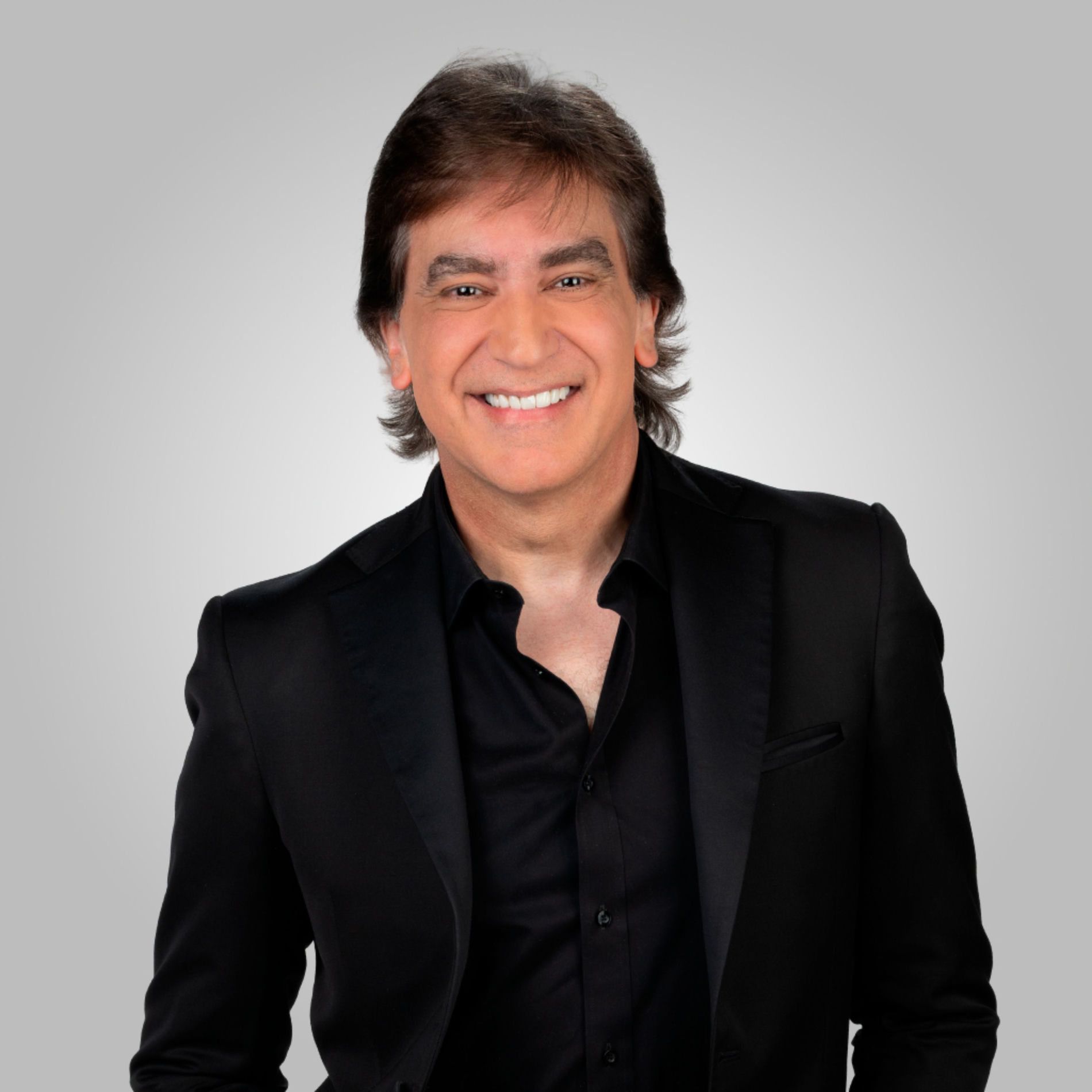 Show cover of Dante Gebel Live