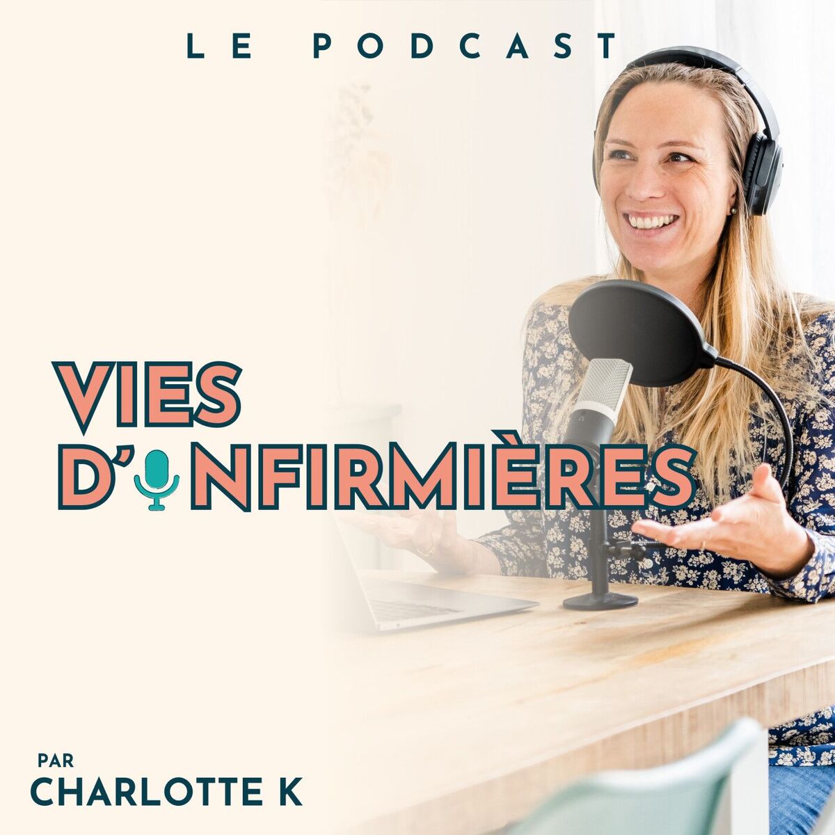 Show cover of Vies d'infirmières par Charlotte K