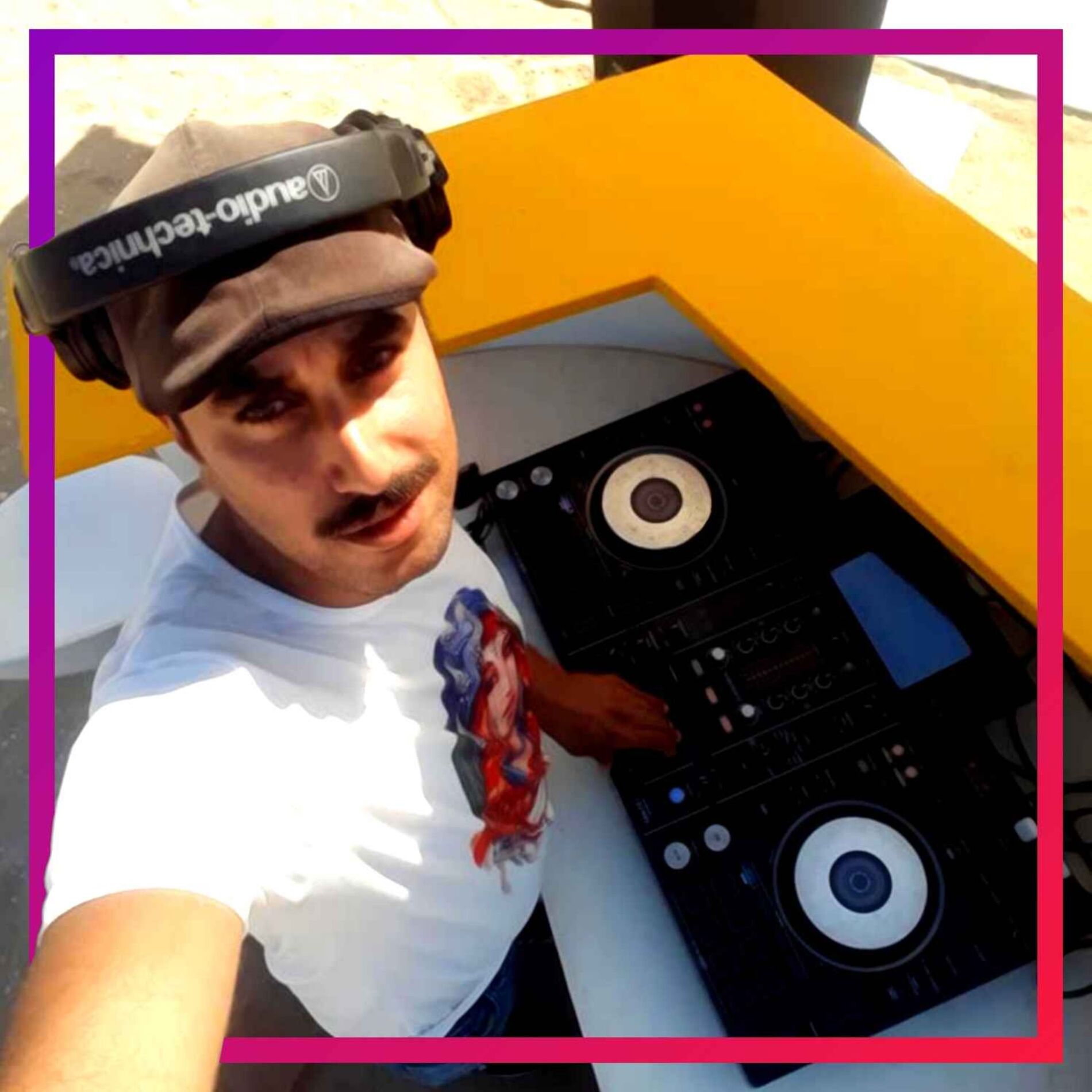 Show cover of Kross Well DJ Mix