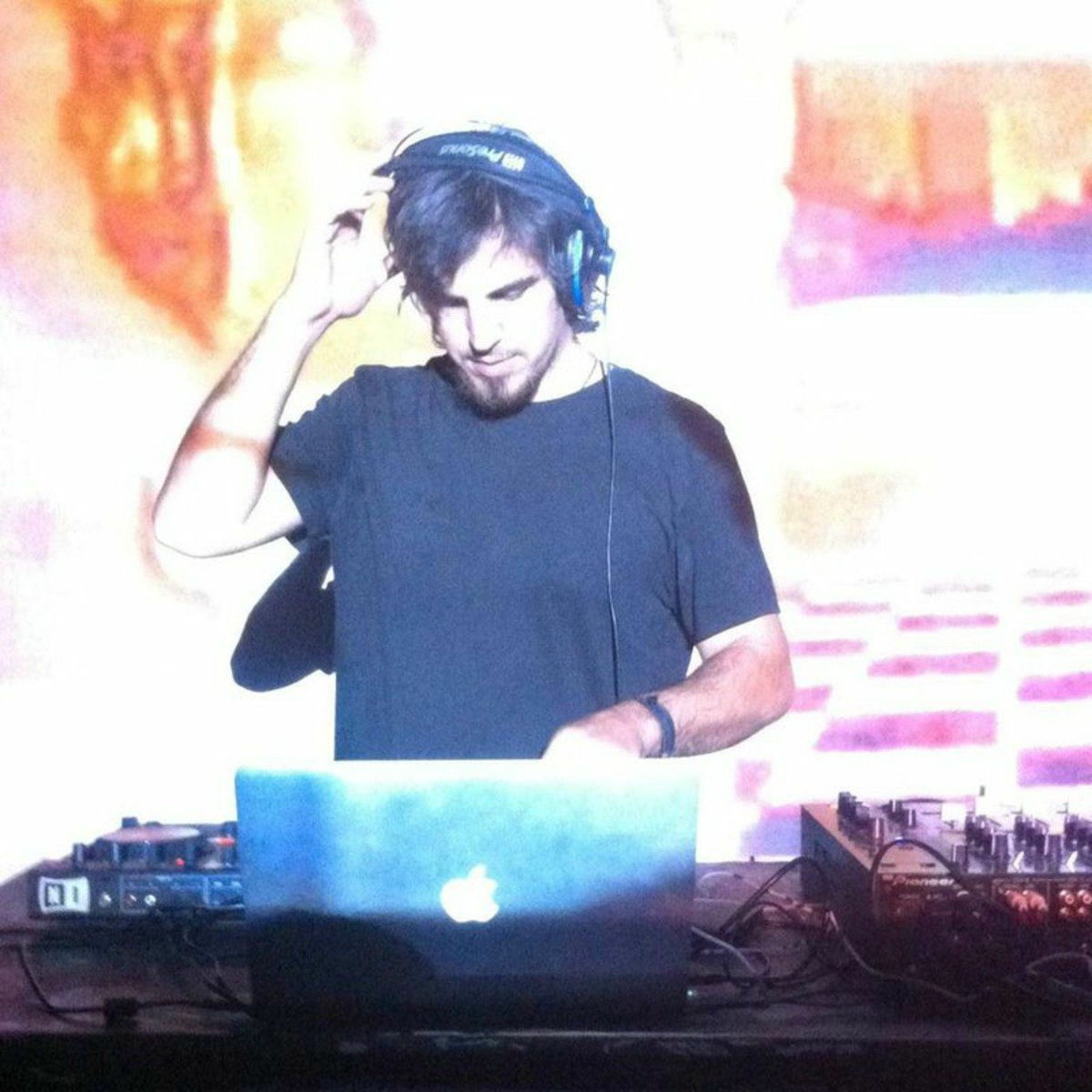 Show cover of Deephouse music podcast