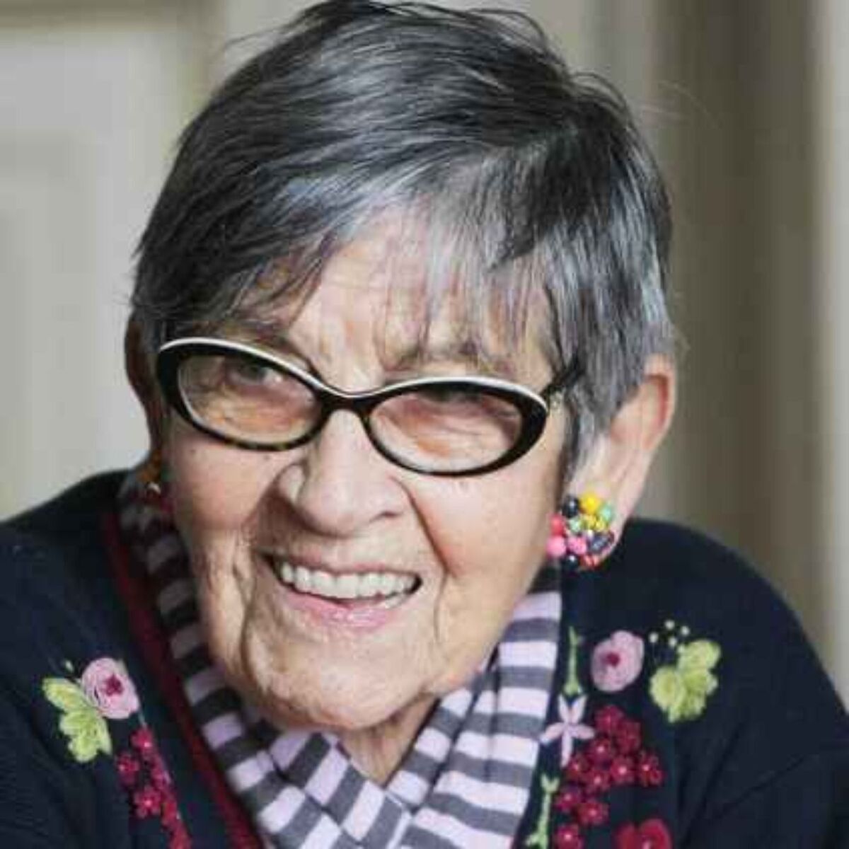 Show cover of Ginette Kolinka, témoignage d'une rescapée de la Shoah