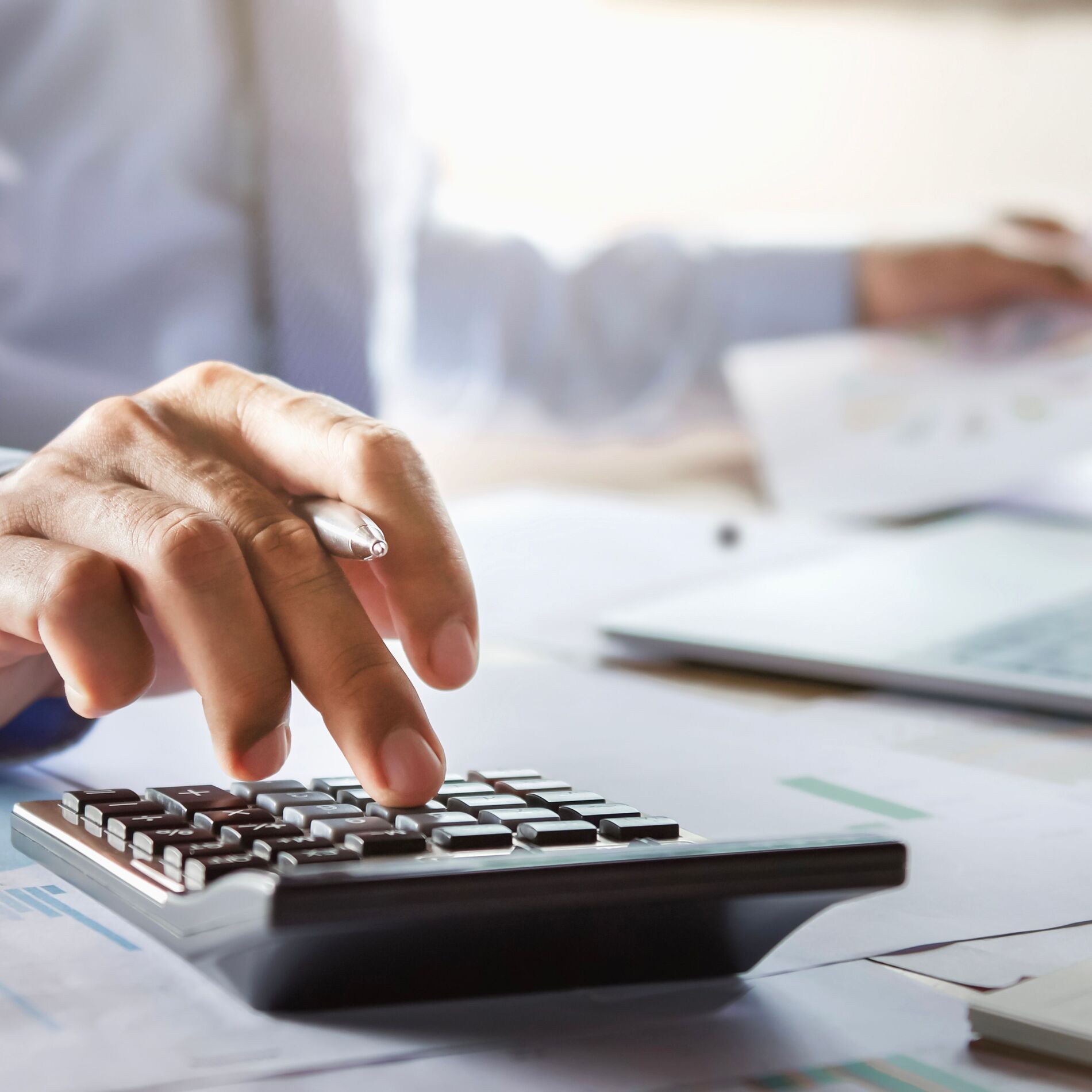 Show cover of Droit-finances - conseils pratiques