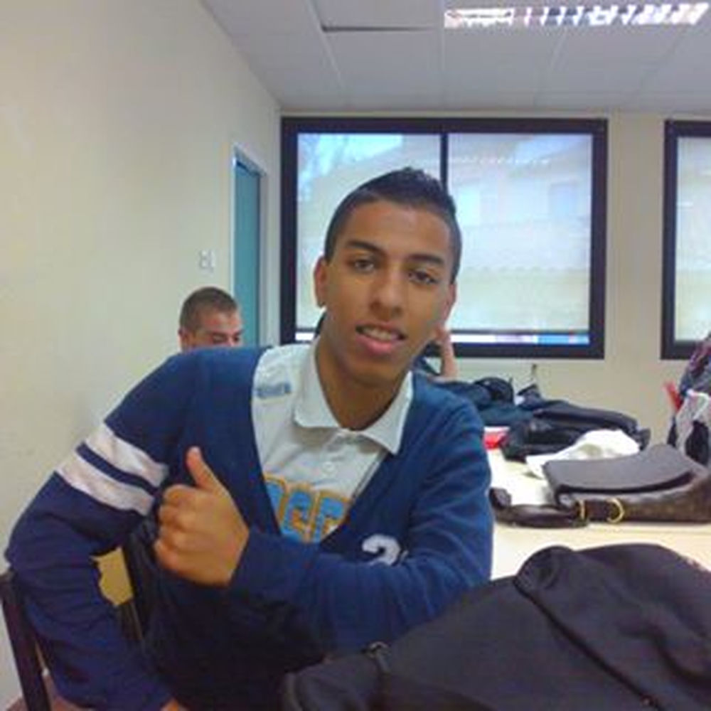 Deezer profile picture for @Yacine
