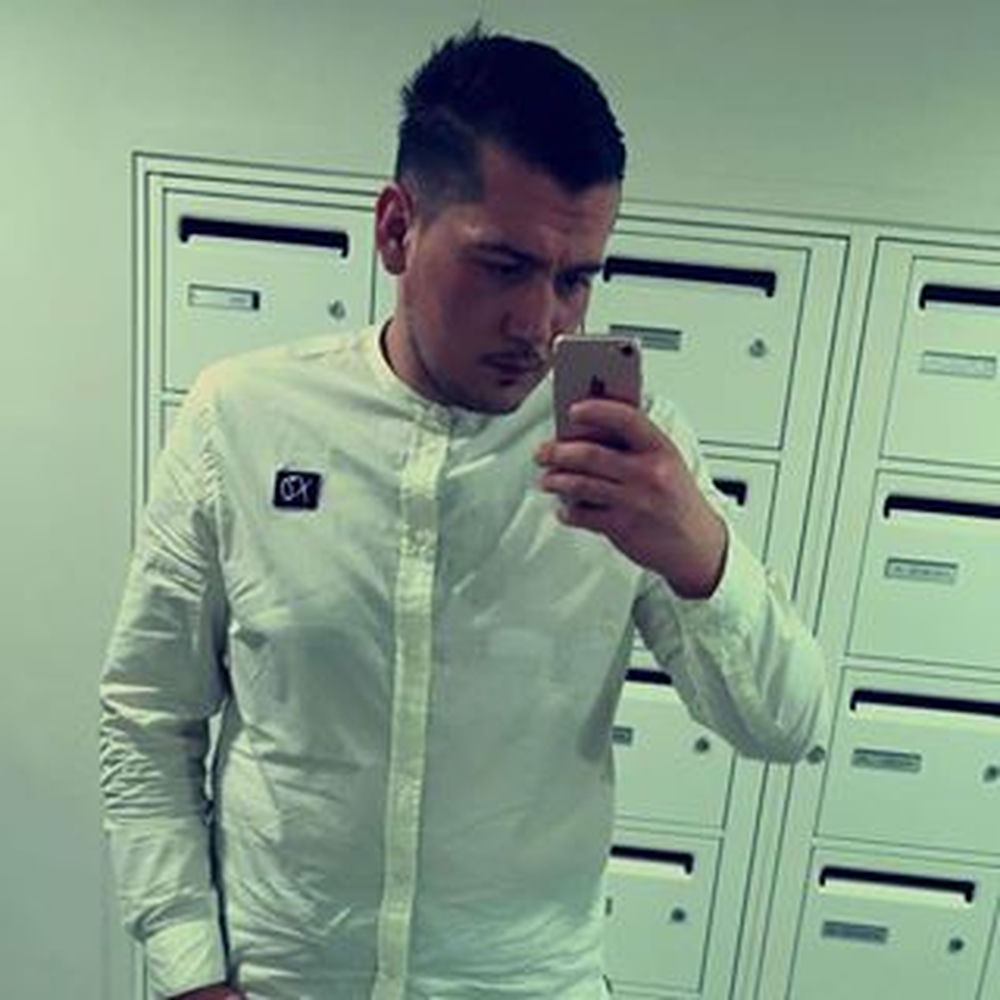 Deezer profile picture for @Hassen