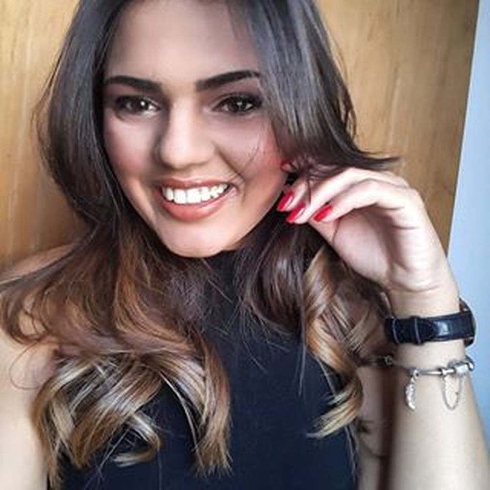 Deezer profile picture for @Iara