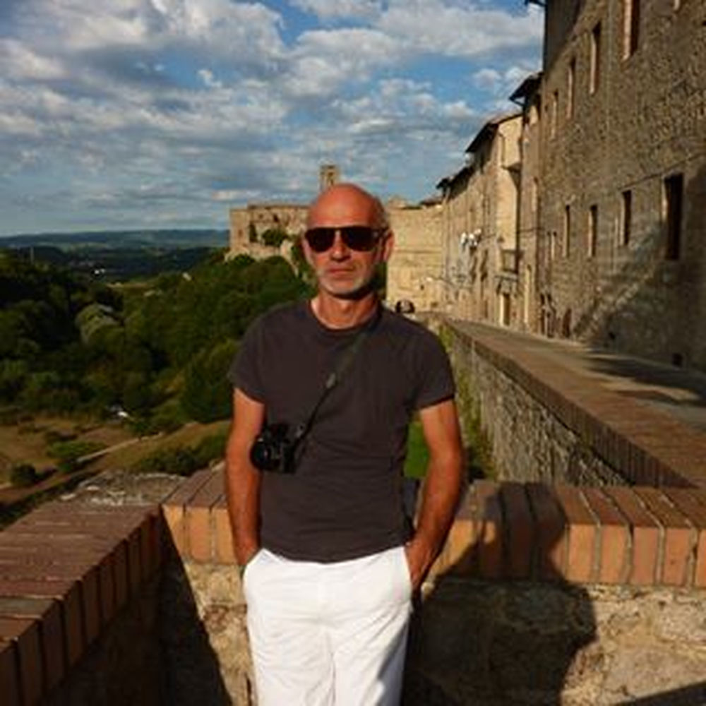 Deezer profile picture for @giles
