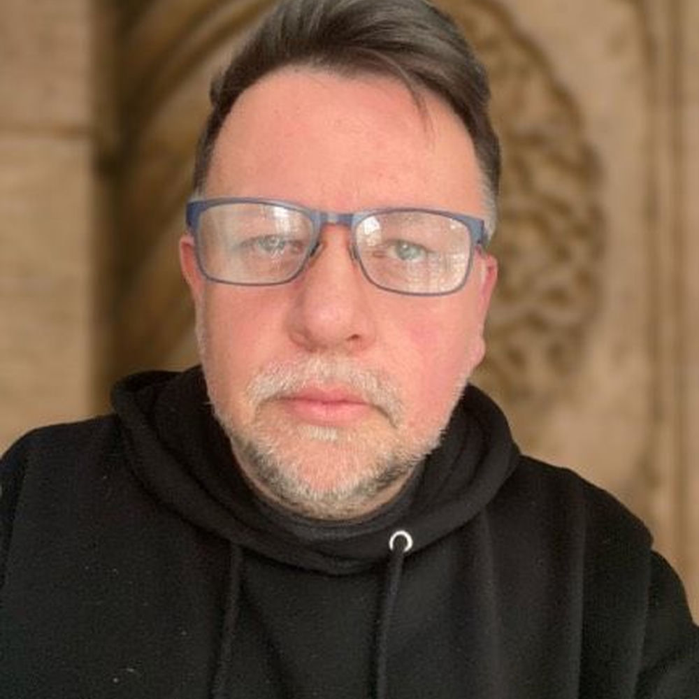 Deezer profile picture for @Carvel