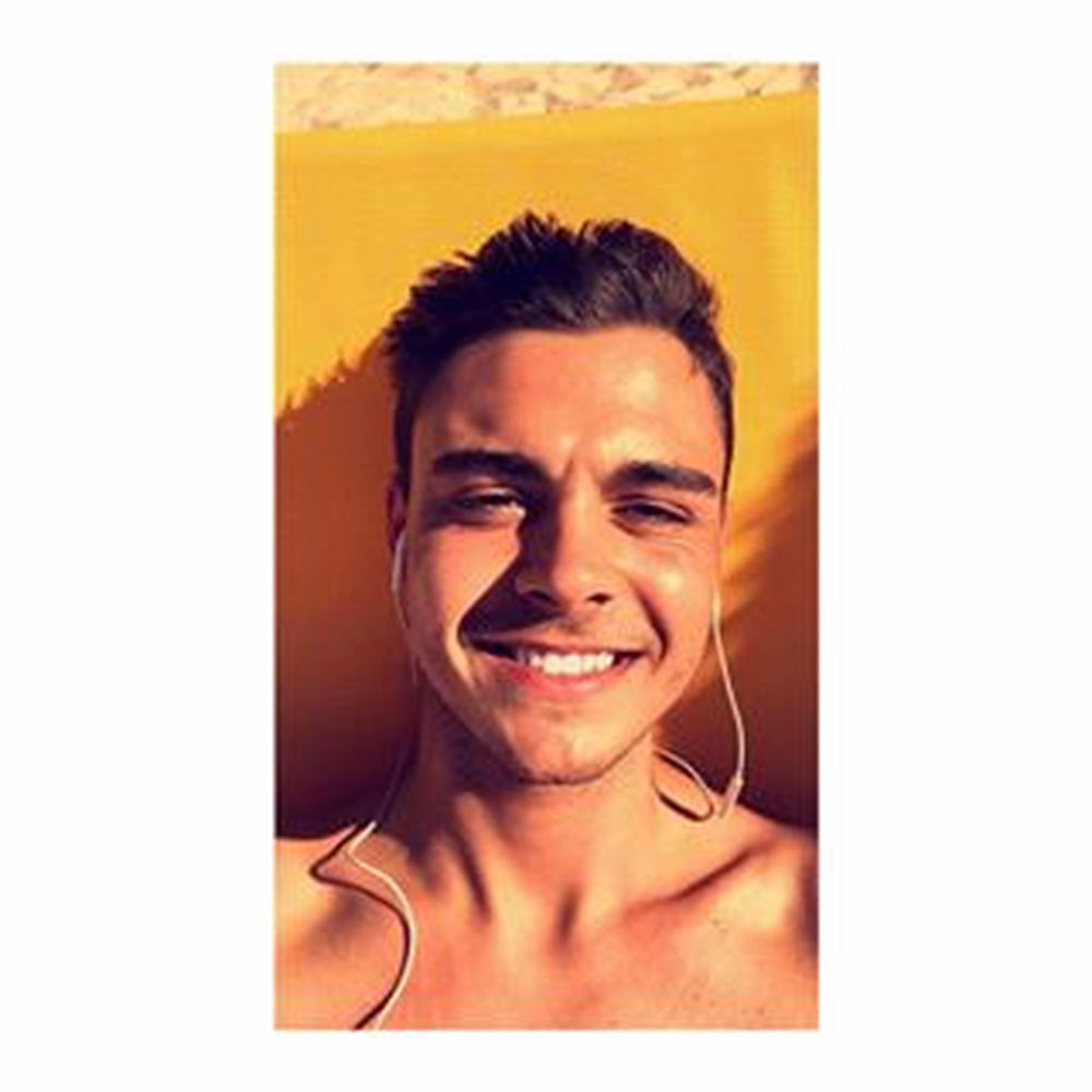 Deezer profile picture for @Escape