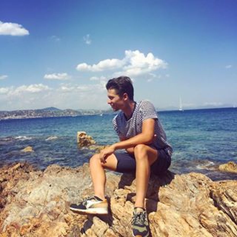 Deezer profile picture for @Jason