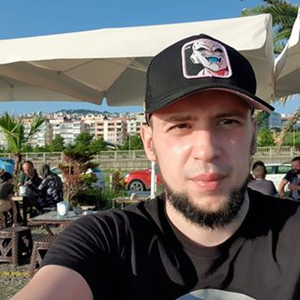 Deezer profile picture for @Amin