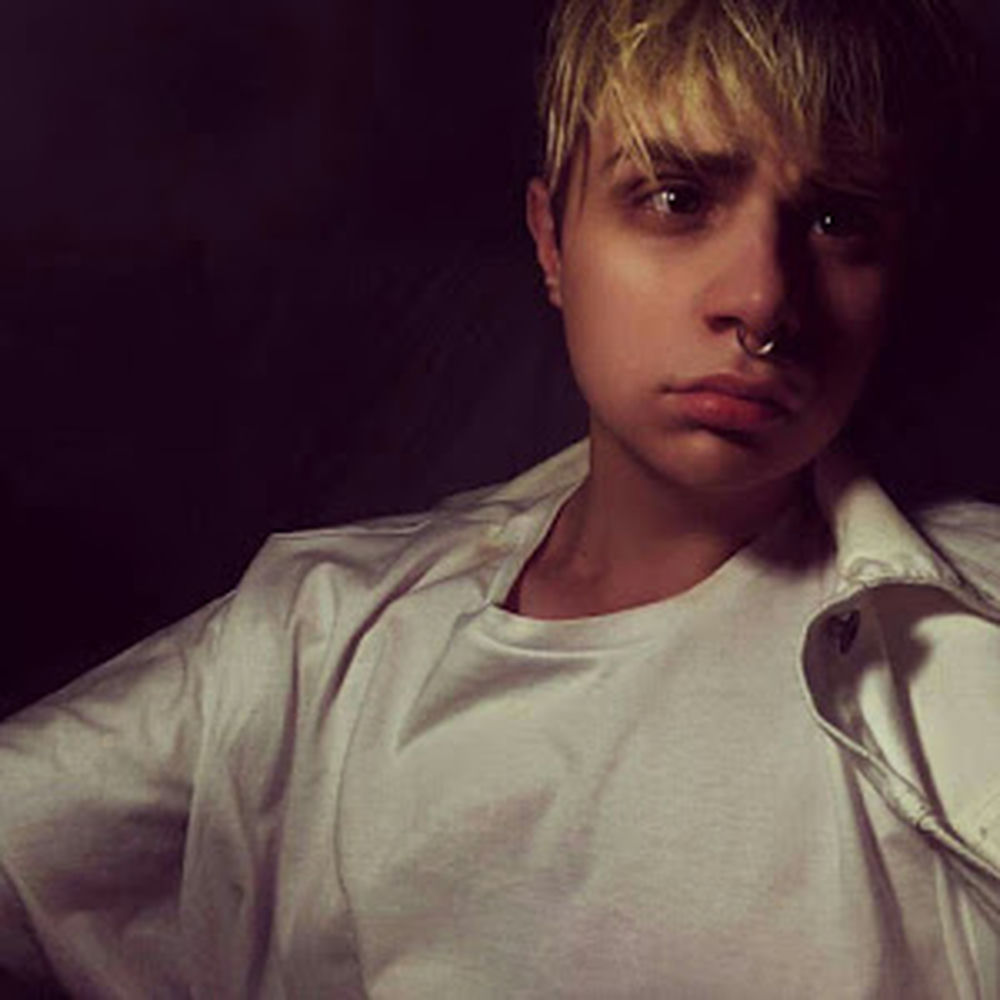 Deezer profile picture for @Logan