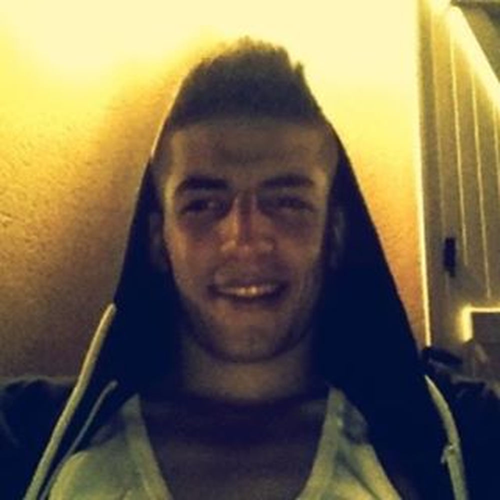 Deezer profile picture for @IZ
