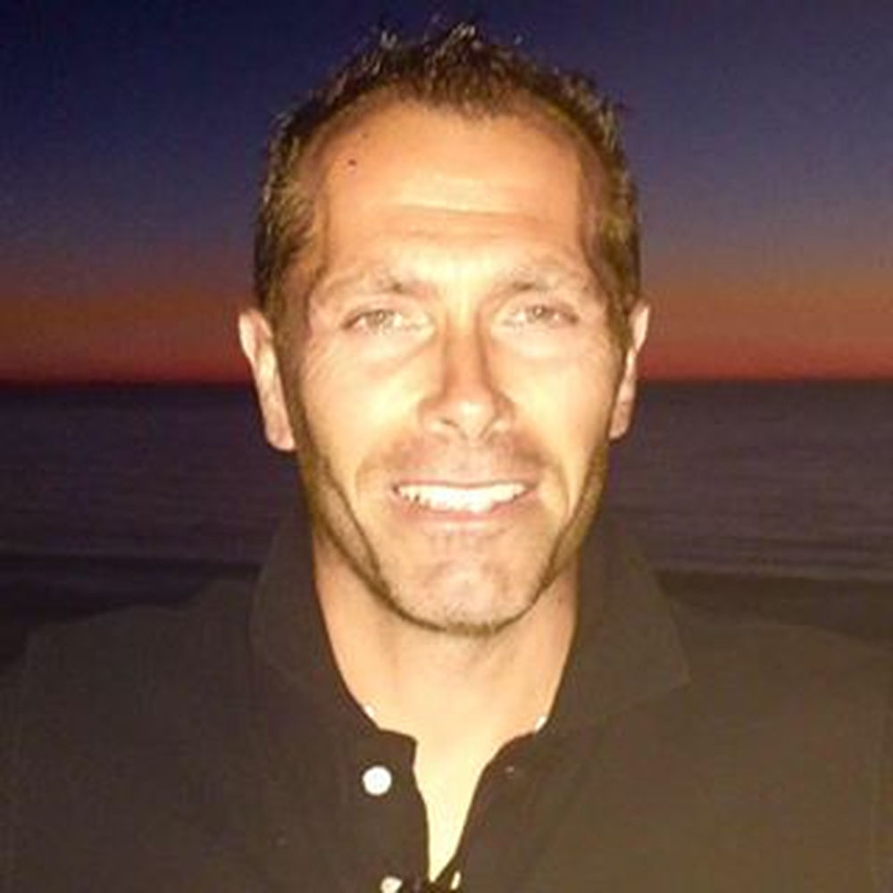 Deezer profile picture for @Chalet