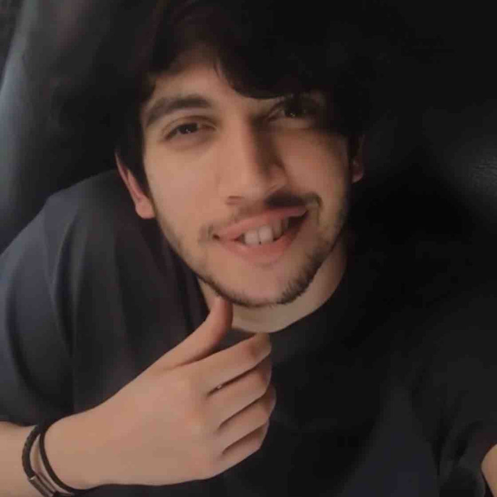 Deezer profile picture for @Yousif
