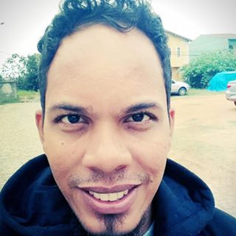 Deezer profile picture for @uhu
